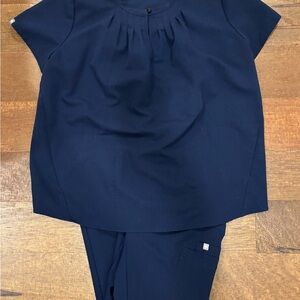 Figs Maternity Scrub Set